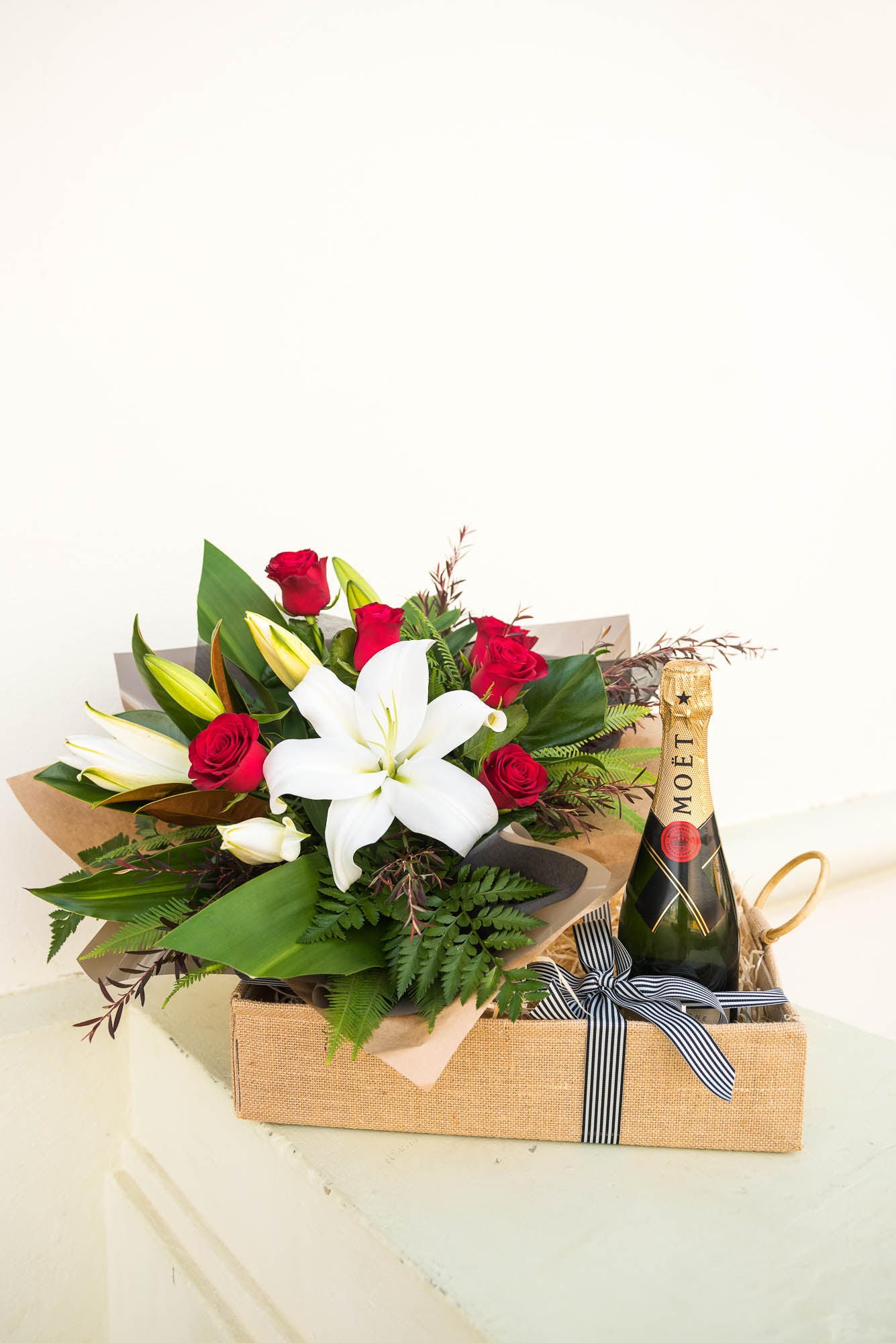 Moet Hamper