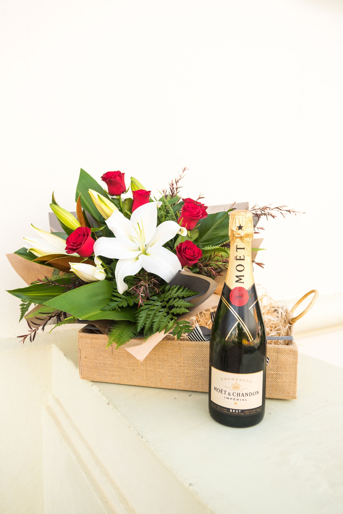 Moet Hamper